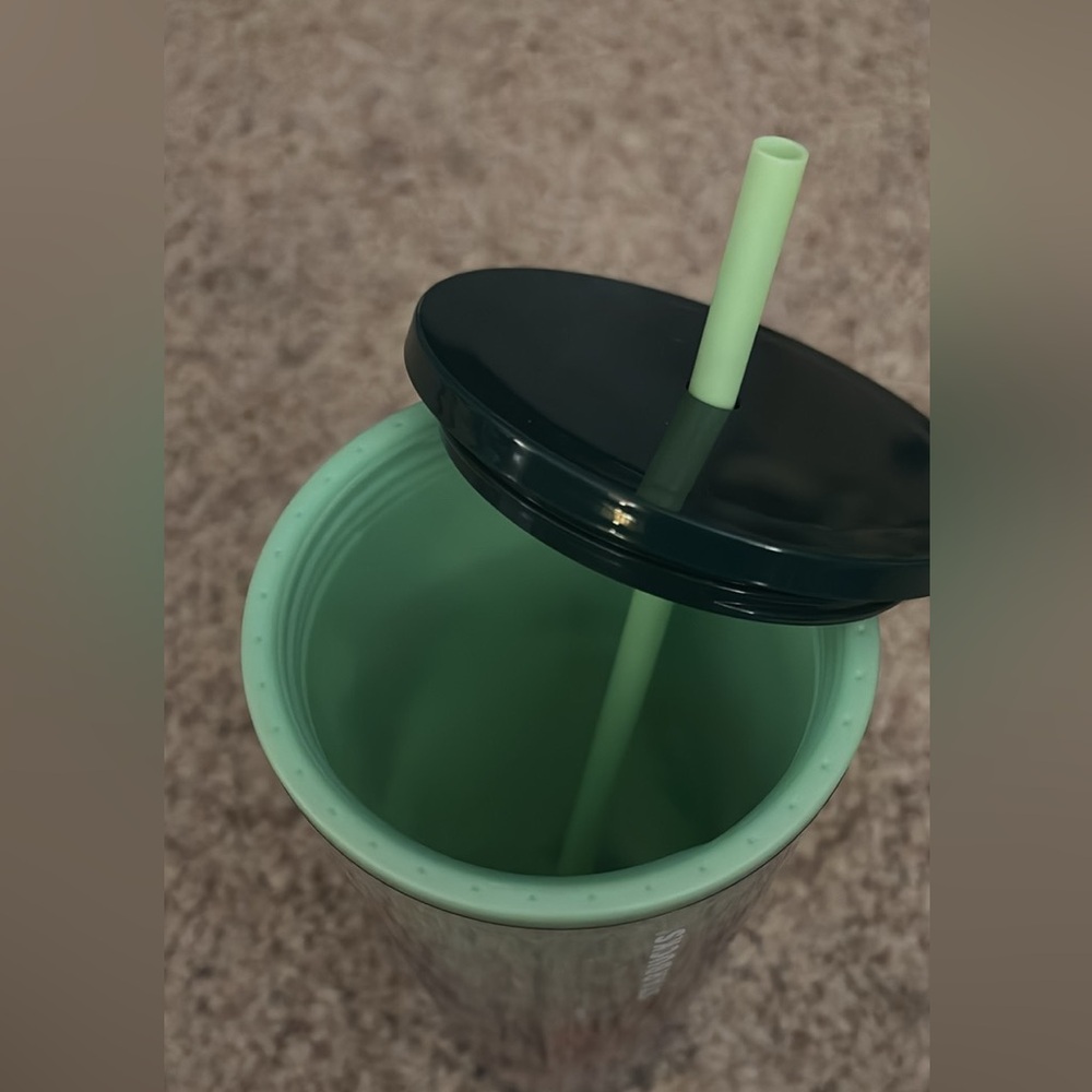 Starbucks Mint Green Tumbler Lid - Picture 3 of 4